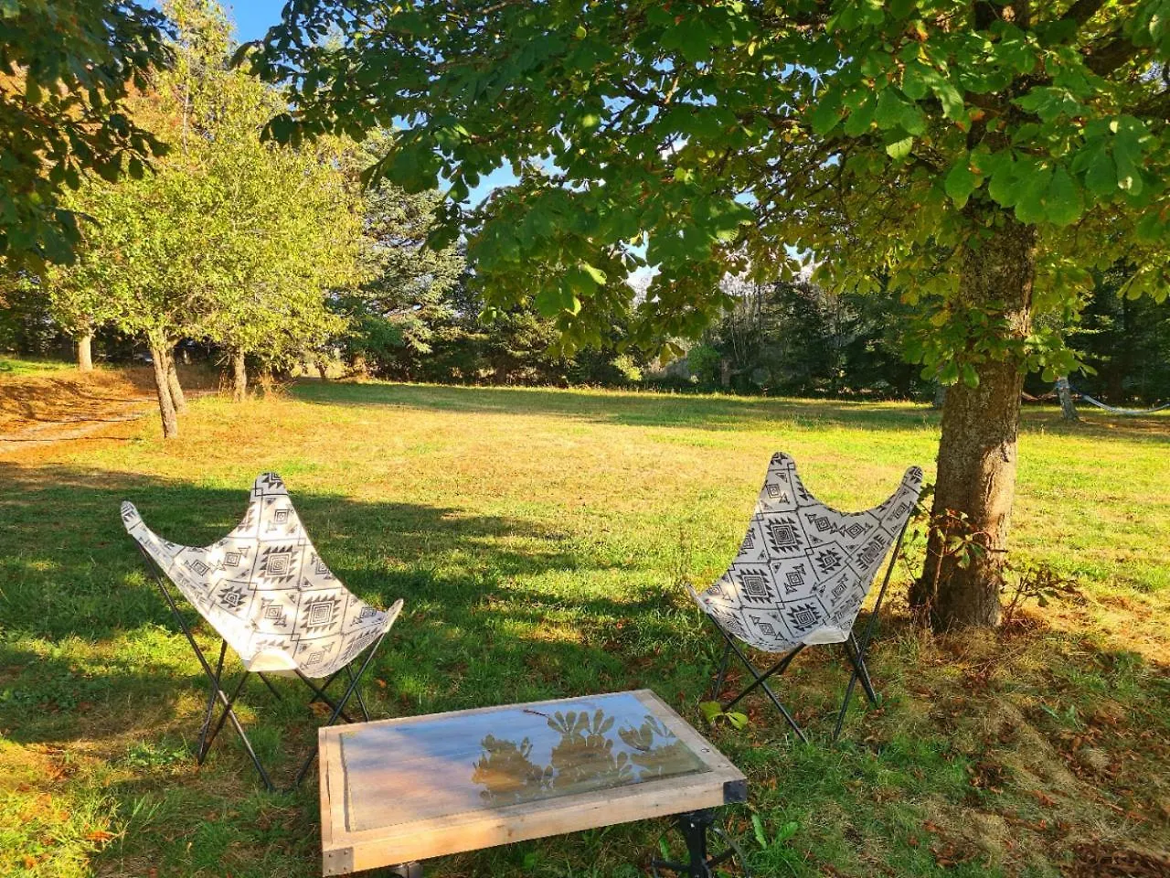 Homestay Jade Room Saint-Romain-Lachalm France