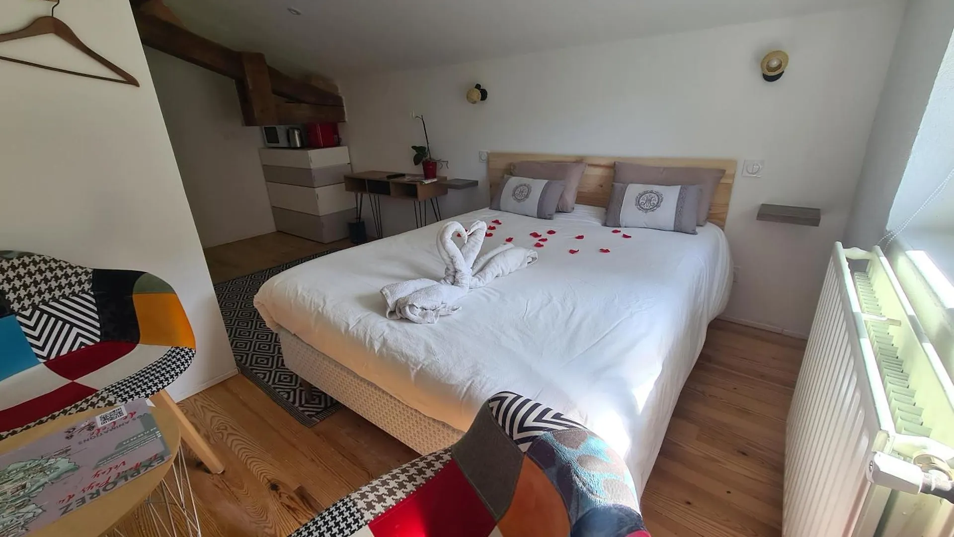 Homestay Jade Room Saint-Romain-Lachalm